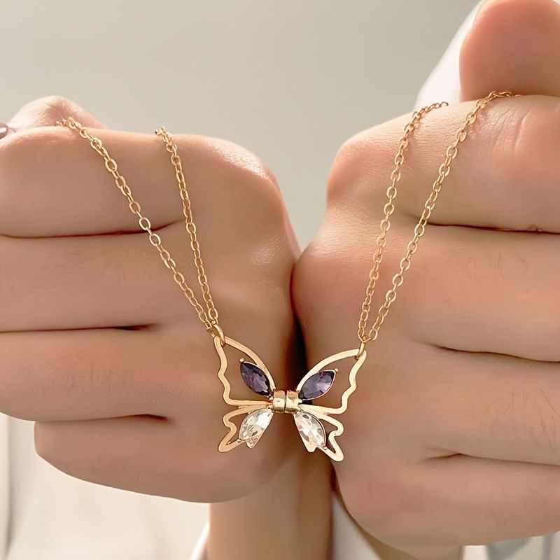 2pcs/set Zircon Butterfly Couple Necklace Fashion Creative Magnetic Hollow Butterfly Clavicle Chain Female Valentine's Day Gift