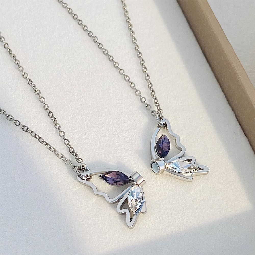2pcs/set Zircon Butterfly Couple Necklace Fashion Creative Magnetic Hollow Butterfly Clavicle Chain Female Valentine's Day Gift
